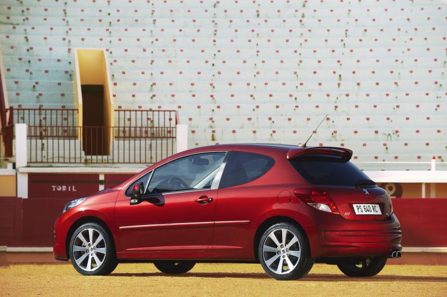  Peugeot 207 RC 2010 года  (фото 20 из 27)
